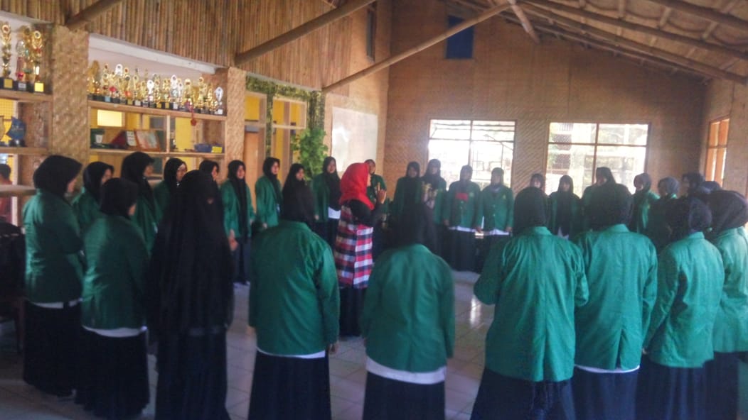 Study Banding Prodi Piaud Ke Sekolah Alam Pelopor Bandung