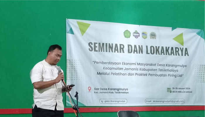 Seminar dan Lokakarya Kewirausahaan di Desa Karangmulya