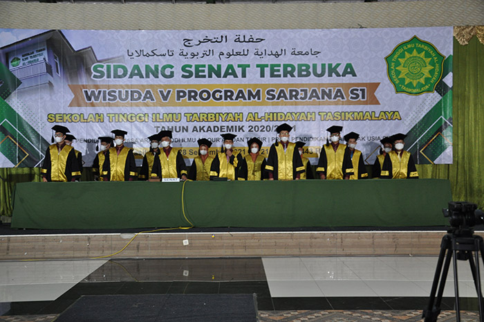 Wisuda V STIT Al-Hidayah Tasikmalaya